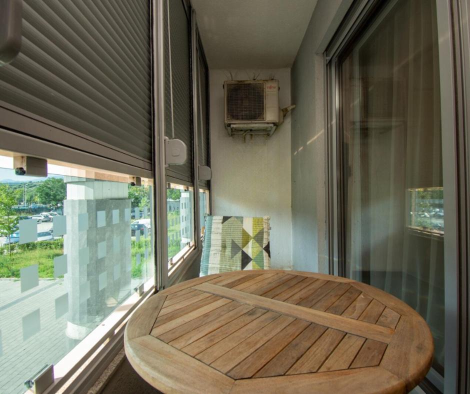 פודגוריצה Maxim Compass Apartment מראה חיצוני תמונה