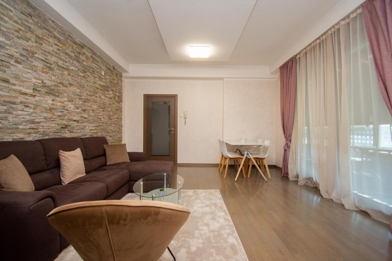 פודגוריצה Maxim Compass Apartment מראה חיצוני תמונה