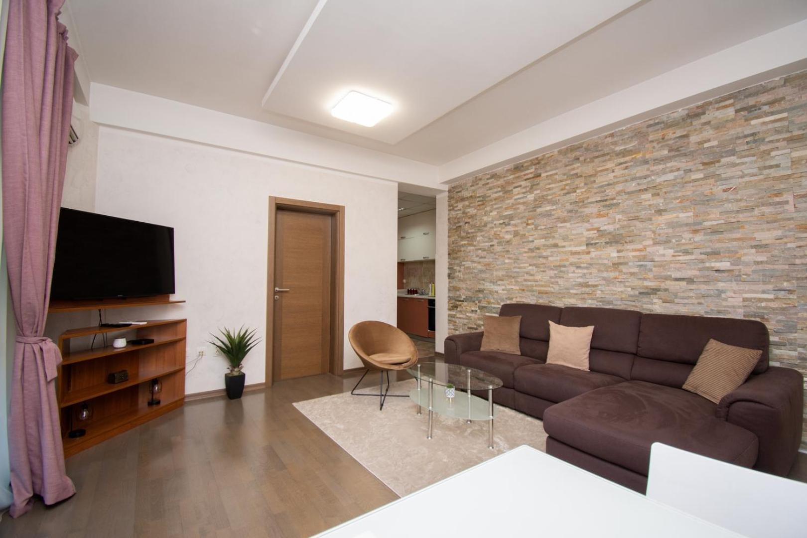 פודגוריצה Maxim Compass Apartment מראה חיצוני תמונה